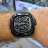 ساعت مچی مردانه سون فرایدی sevenfriday