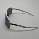 عینک آفتابی اسپرت اوکلی OAKLEY مدل SUTRO فریم سفید عدسی آبی هفت رنگ