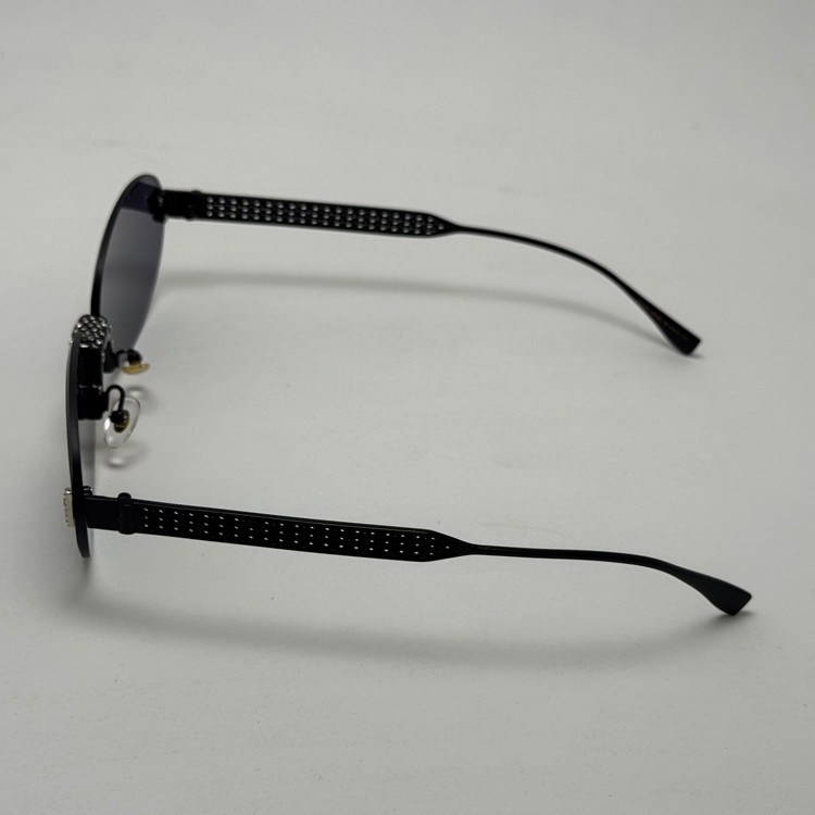 عینک آفتابی زنانه فندی Fendi فریم لس بیضی مدل Oval Frame Diamond Style نگین کاری شده کیفیت مستر تمام مشکی