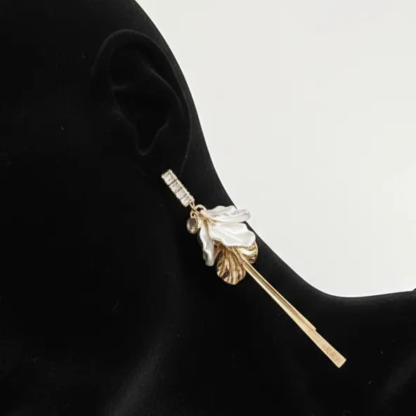 گوشواره زنانه نگین تنیسی با آویز صدف و زنجیر آبکاری نقره ضد حساسیت رنگ ثابت کد zmc (پس کرایه)