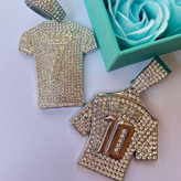 گردنبند پلاک فول نگین کاری شده طرح Big Bank رنگ ثابت با کیفیت بالا کد zel (پس کرایه)