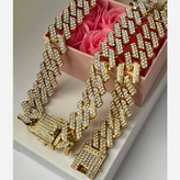 دستبند و گردنبند زنانه طرح کارتیر Cartier فول نگین کاری شده رنگ ثابت با کیفیت بالا کد zel (پس کرایه)