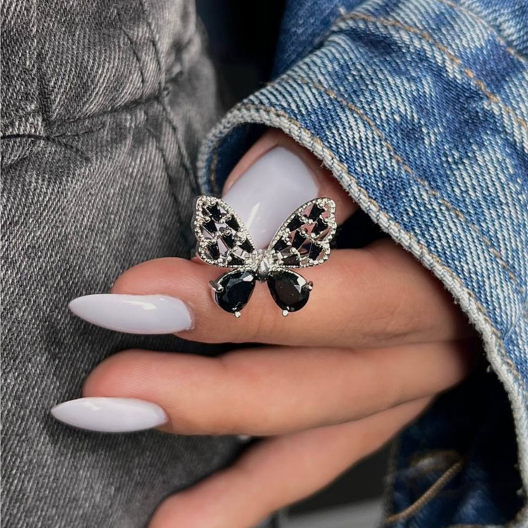 انگشتر زنانه طرح جواهری طرح نگین پروانه رنگ ثابت کد tk (پس کرایه)