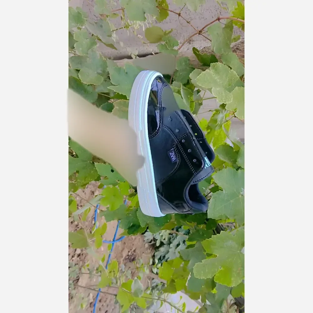 کفش ونس زارا زنانه زیره پلیمر سفید و مشکی سایز 37 تا 40