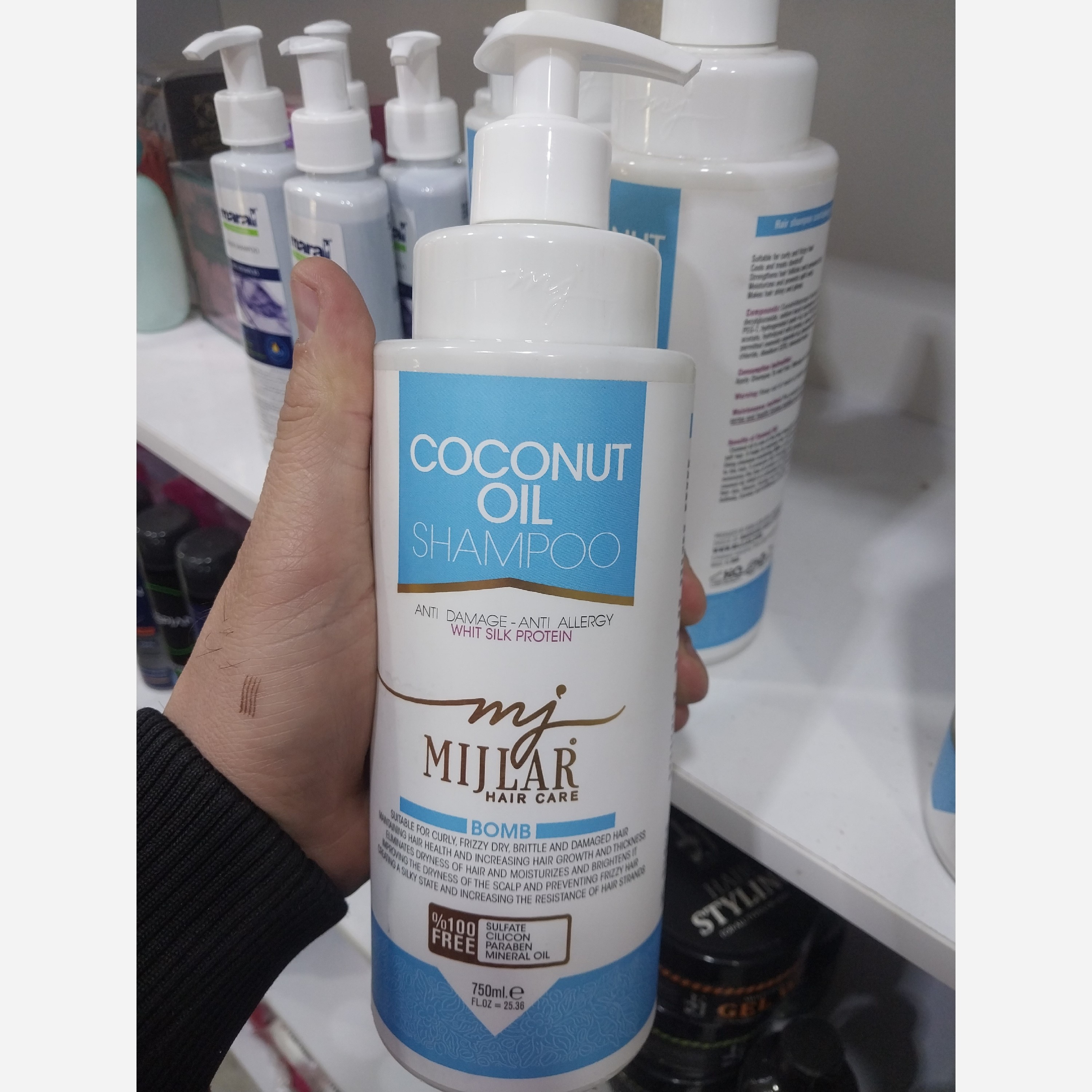 ماسک مو و شامپو بدون سولفات مخصوص موهای فر از برند جهانی میجلار