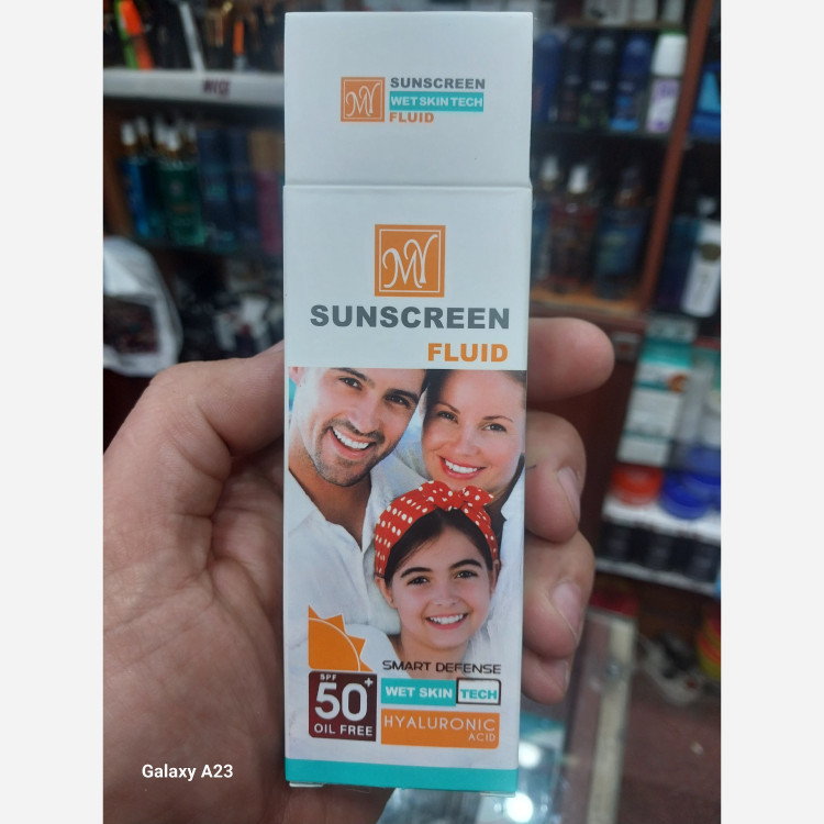 ضد آفتاب فلویید اسمارت دیفنس مای با spf50مناسب همه افراد خانواده