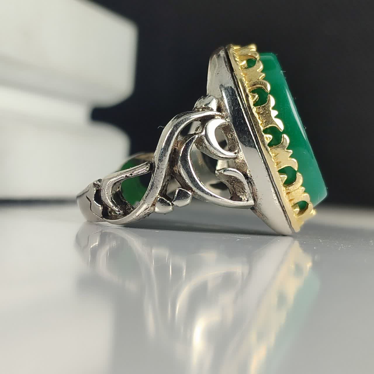 انگشتر آلیاژی باسنگ عقیق سبز حکاکی ان معی ربی کد 5995