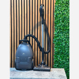 جاروبرقی آاگ آلمان مدل animal 8000 با ارسال رایگان