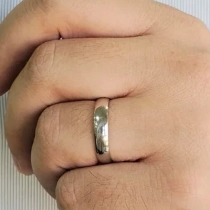 حلقه استیل نقره ای استیل رنگ ثابت خاص و شیک درجه یک رنگ ثابت